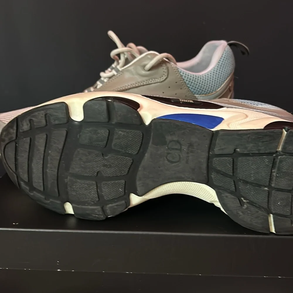 Selling Dior B22s - Picture 4 of 4